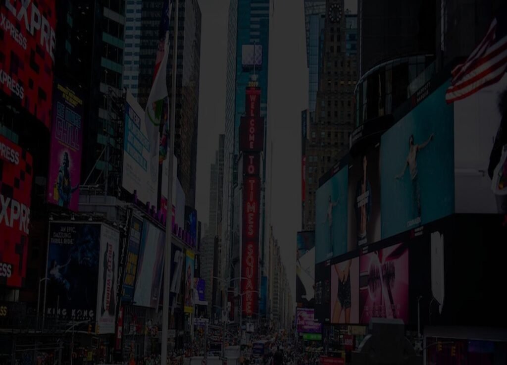 The difference between LED screens and traditional signs